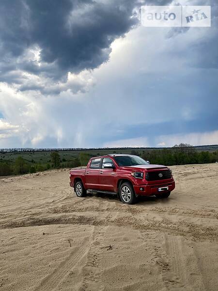 Пікап Toyota Tundra 2016 в Харкові