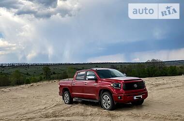 Пікап Toyota Tundra 2016 в Харкові