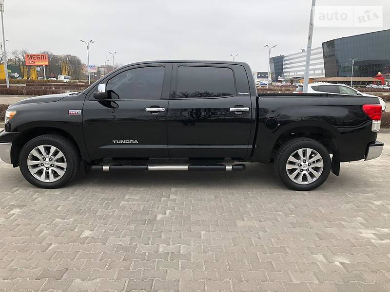 Пикап Toyota Tundra 2010 в Житомире