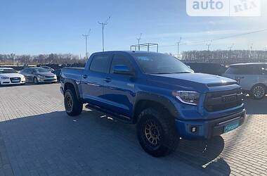 Пікап Toyota Tundra 2016 в 