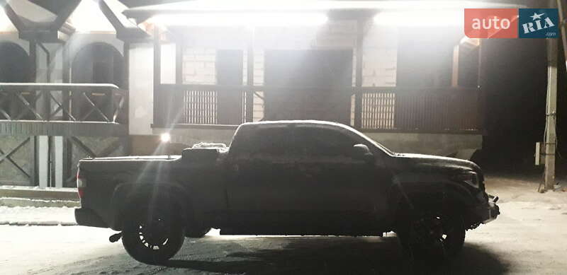 Пикап Toyota Tundra 2017 в Мостиске