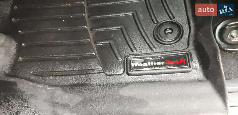 Пикап Toyota Tundra 2017 в Мостиске