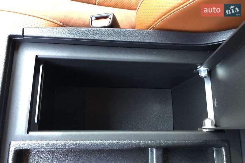 Пікап Toyota Tundra 2018 в Умані