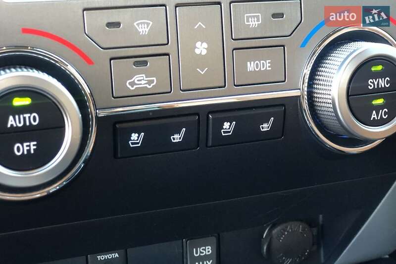 Пікап Toyota Tundra 2018 в Умані