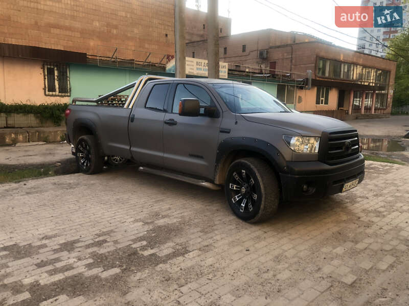 Toyota Tundra 2008