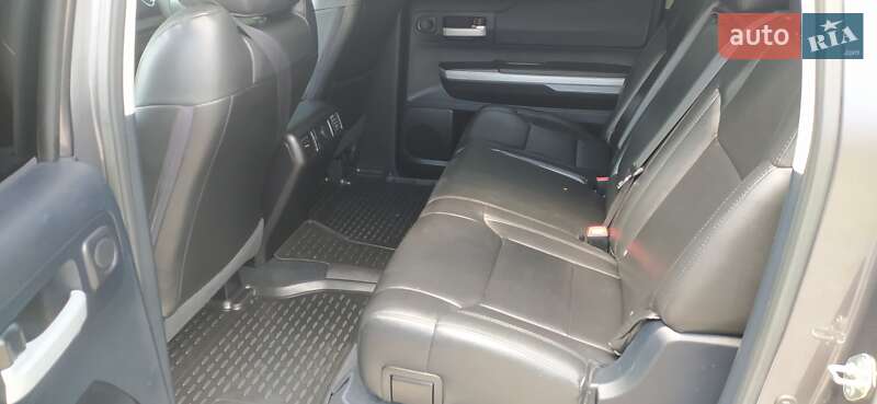 Пикап Toyota Tundra 2014 в Киеве