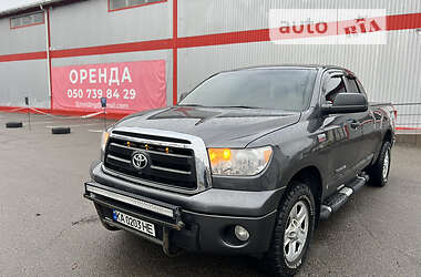 Toyota Tundra 2011