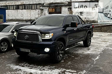 Toyota Tundra 2013