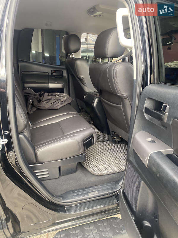 Пикап Toyota Tundra 2012 в Тячеве