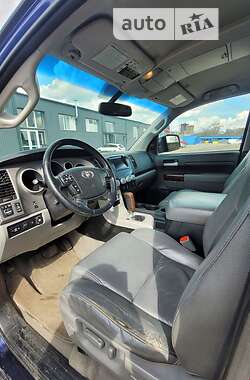 Пикап Toyota Tundra 2010 в 