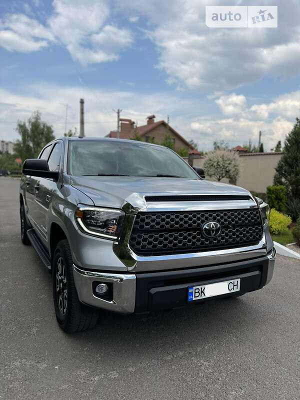 Пикап Toyota Tundra 2019 в Ровно