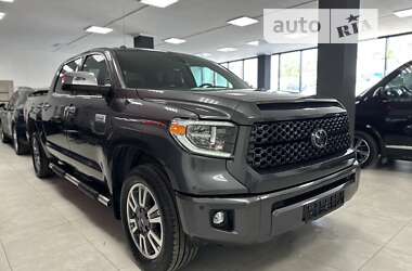 Пікап Toyota Tundra 2019 в Тернополі