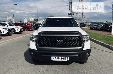 Пикап Toyota Tundra 2018 в Киеве