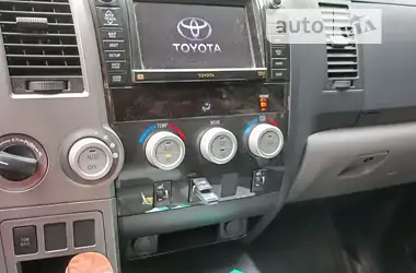 Toyota Tundra 2013