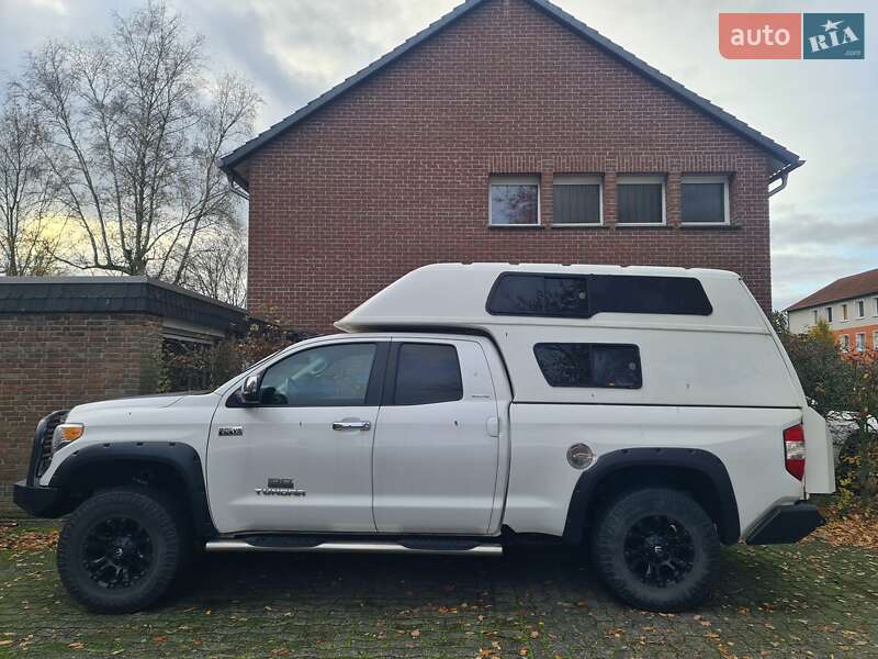 Toyota Tundra 2015