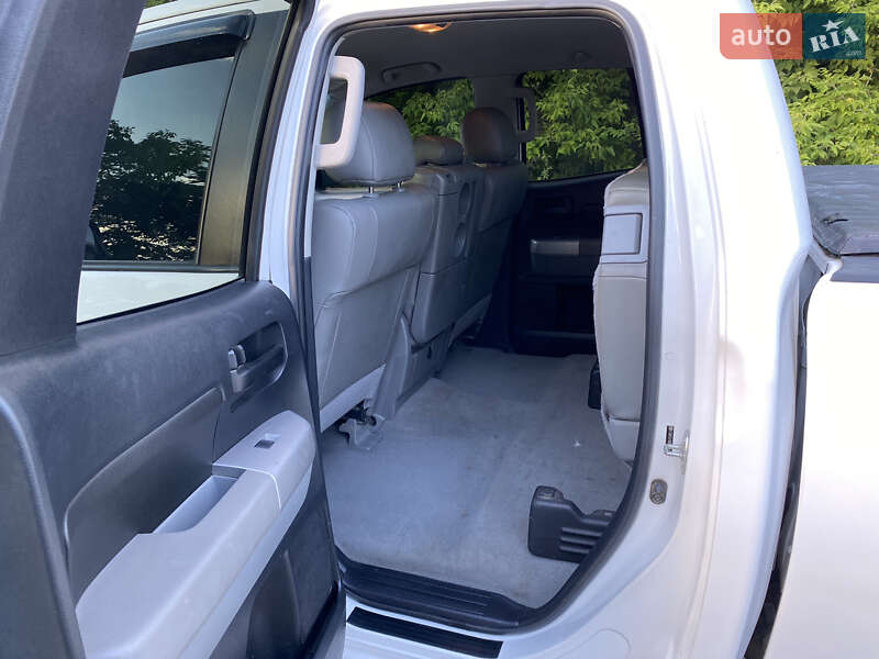 Пікап Toyota Tundra 2008 в Києві