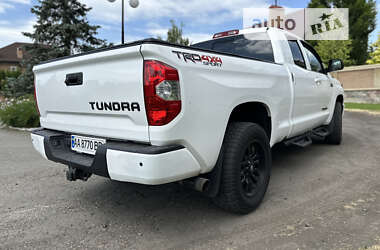 Пікап Toyota Tundra 2018 в Києві