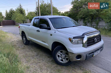 Toyota Tundra 2008