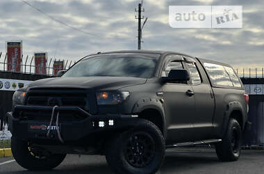 Пікап Toyota Tundra 2013 в Києві