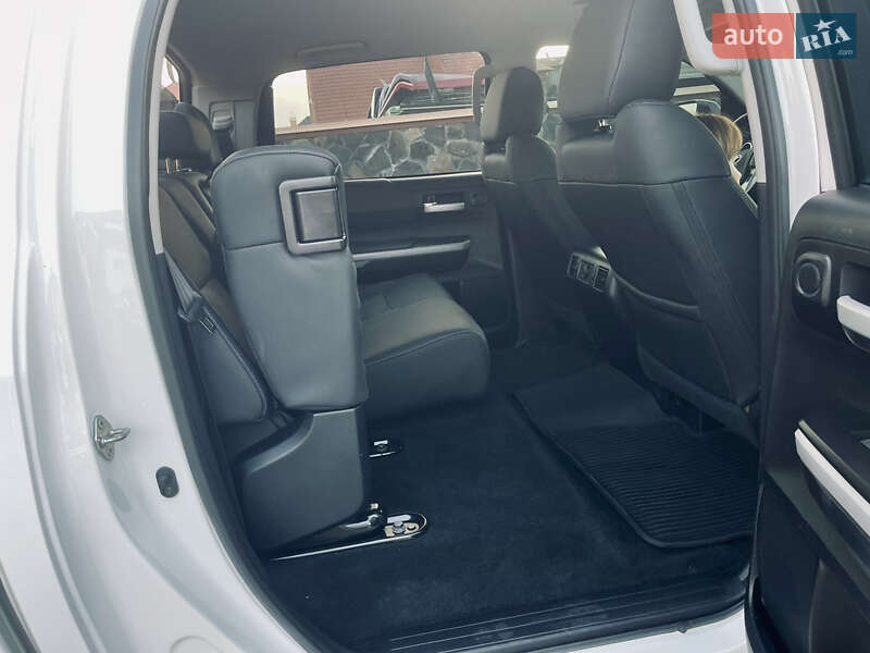 Пікап Toyota Tundra 2018 в Луцьку