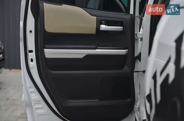 Пикап Toyota Tundra 2014 в 