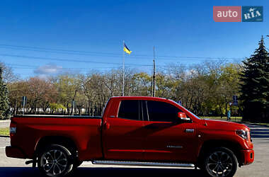 Пікап Toyota Tundra 2016 в Миколаєві