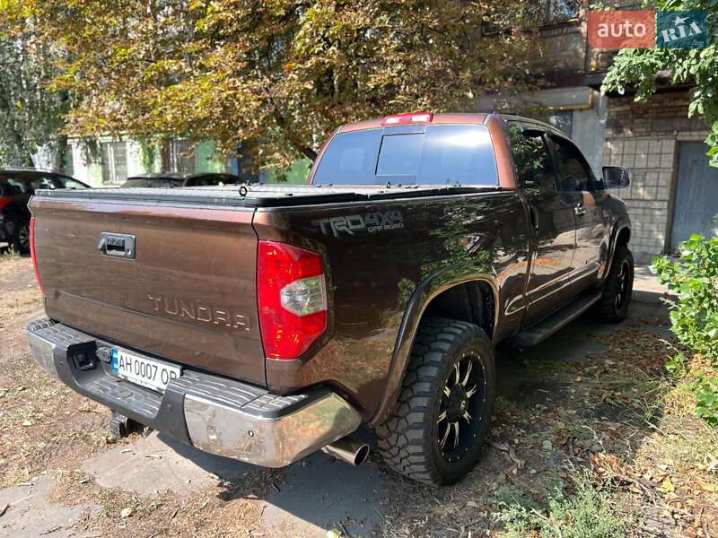 Пікап Toyota Tundra 2013 в Смілі