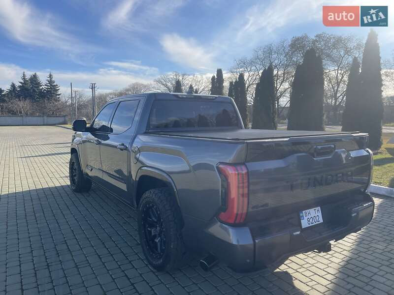 Пикап Toyota Tundra 2023 в Одессе