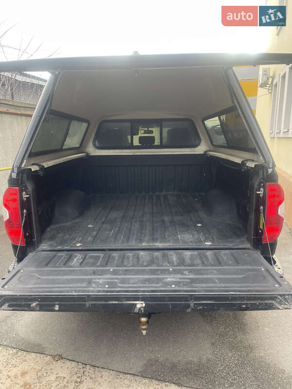 Пикап Toyota Tundra 2016 в Киеве