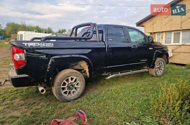 Пикап Toyota Tundra 2016 в Черновцах