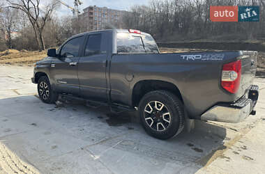 Пикап Toyota Tundra 2014 в Львове