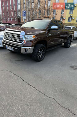 Пікап Toyota Tundra 2013 в Києві