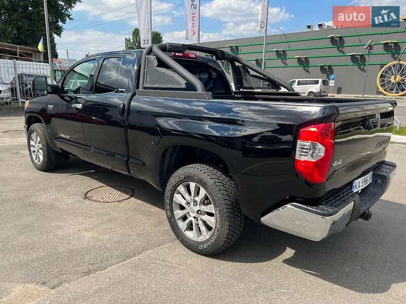 Пікап Toyota Tundra 2015 в Києві
