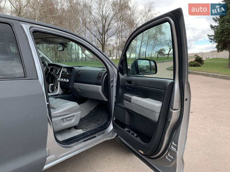 Пікап Toyota Tundra 2011 в Житомирі