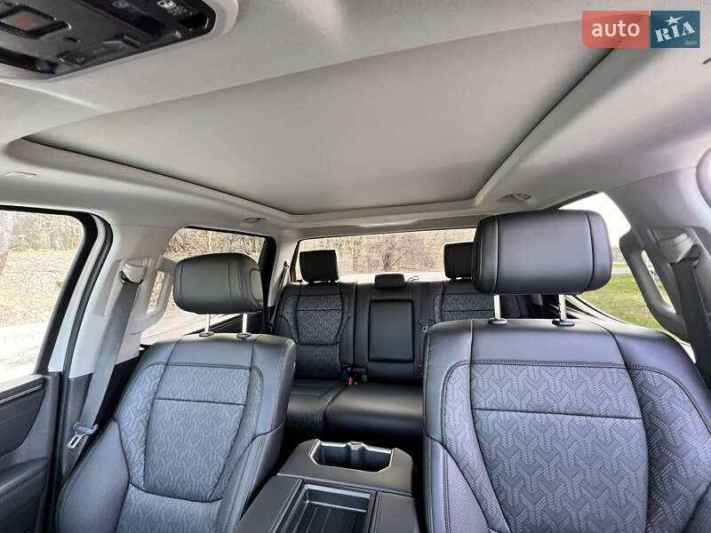 Пікап Toyota Tundra 2022 в Києві