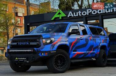 Пикап Toyota Tundra 2015 в 