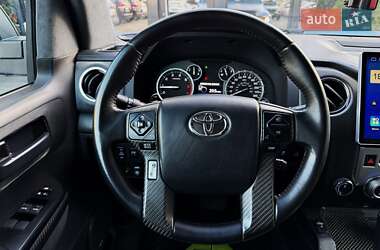Пикап Toyota Tundra 2015 в 