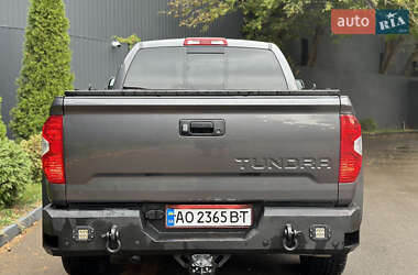 Пікап Toyota Tundra 2017 в 
