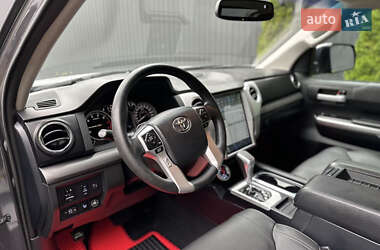 Пікап Toyota Tundra 2017 в 