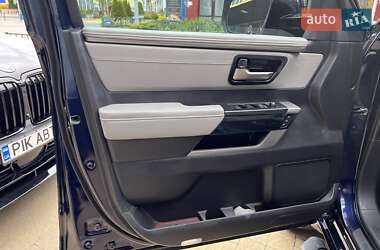 Пикап Toyota Tundra 2023 в 
