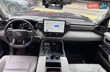 Пикап Toyota Tundra 2023 в 