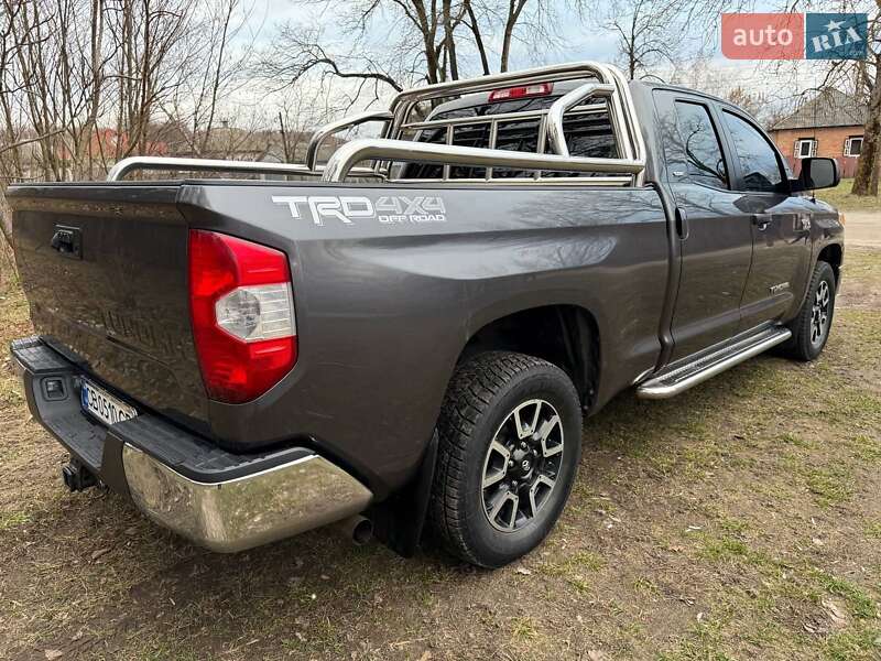 Пікап Toyota Tundra 2015 в Прилуках
