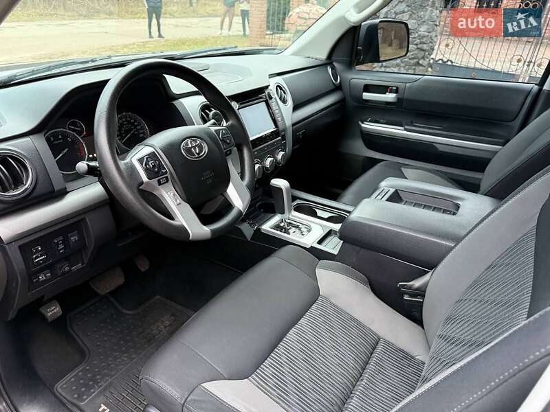 Пікап Toyota Tundra 2015 в Прилуках