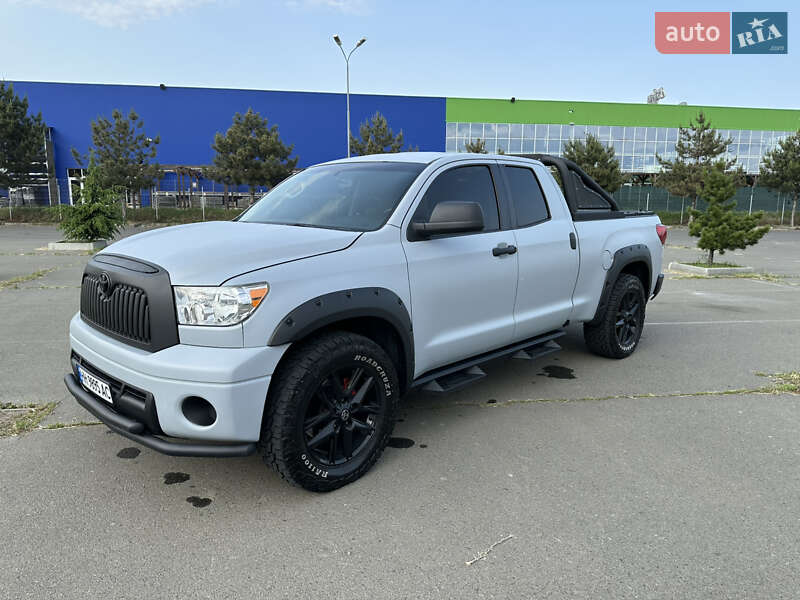 Toyota Tundra 2009