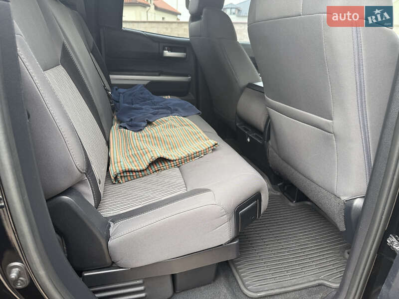Пикап Toyota Tundra 2016 в Ужгороде