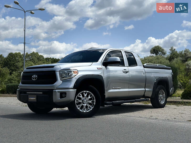 Toyota Tundra 2014