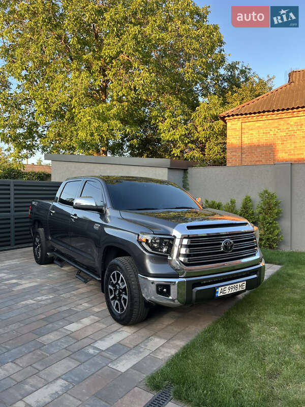 Toyota Tundra 2019