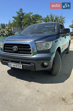 Пикап Toyota Tundra 2008 в 