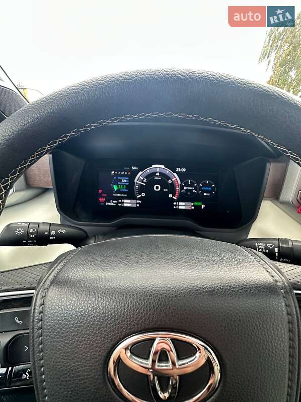 Пікап Toyota Tundra 2023 в Вінниці