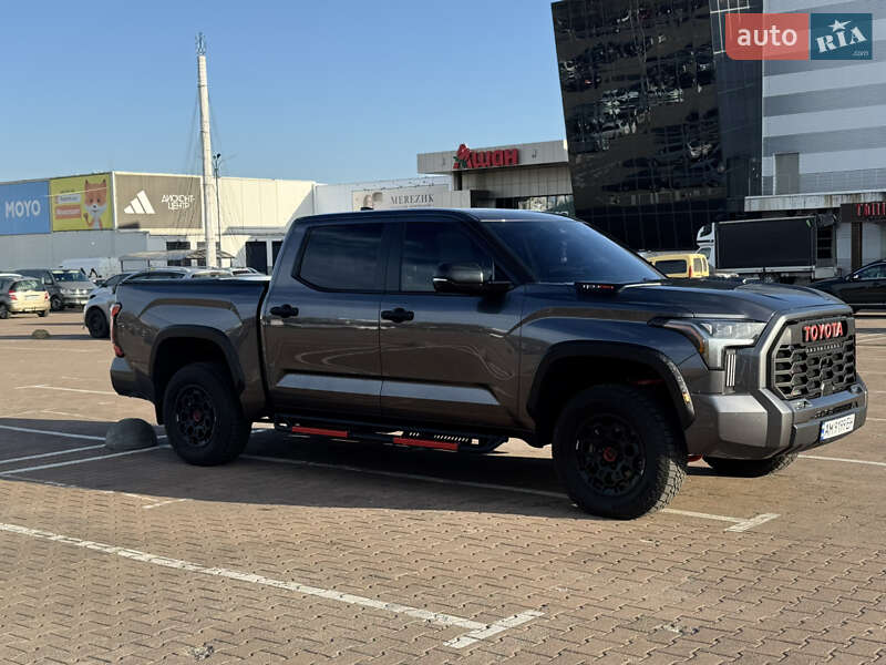Пікап Toyota Tundra 2024 в Коростишеві